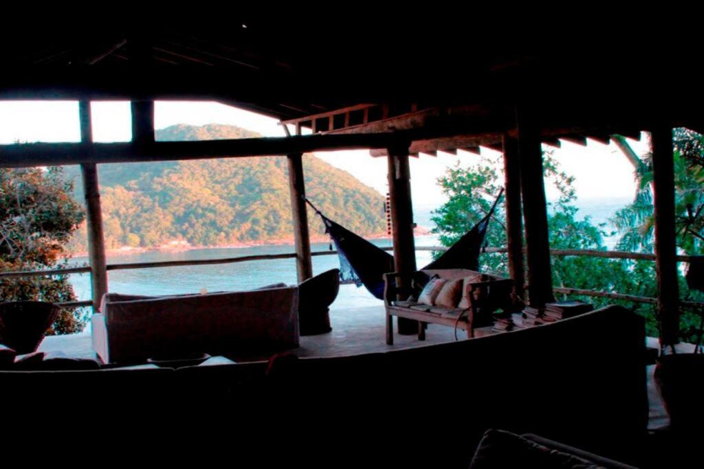 Casa 5 Suítes com Vista para o Mar - Praia Barra do Sahy