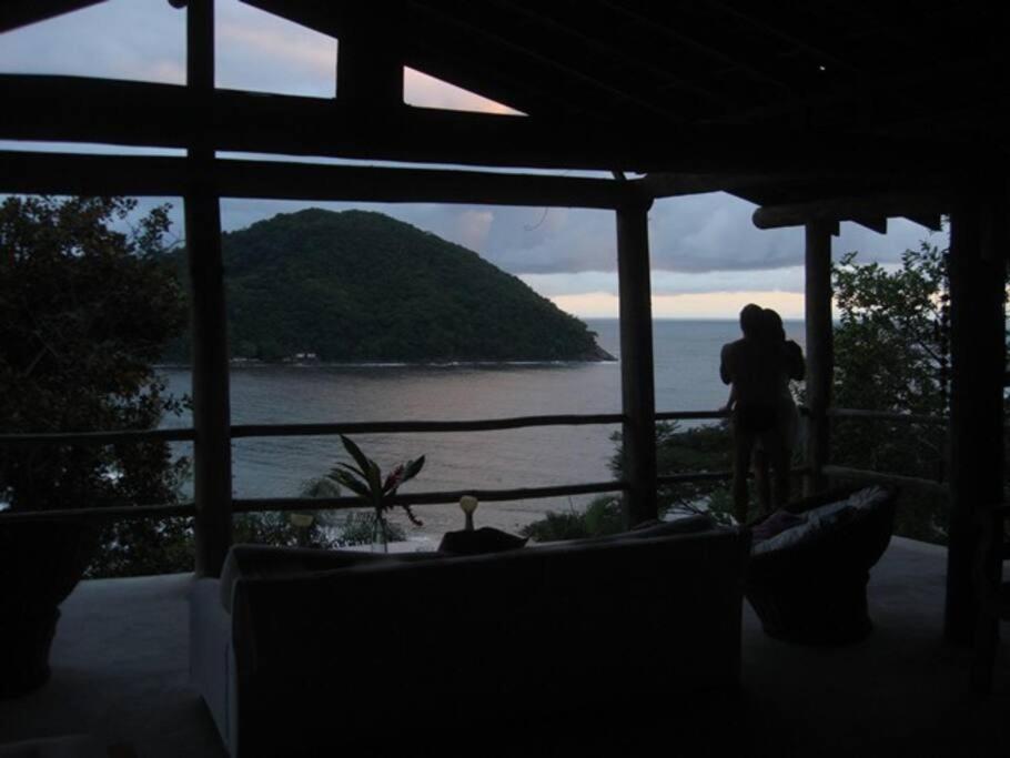 Casa 5 Suítes com Vista para o Mar - Praia Barra do Sahy