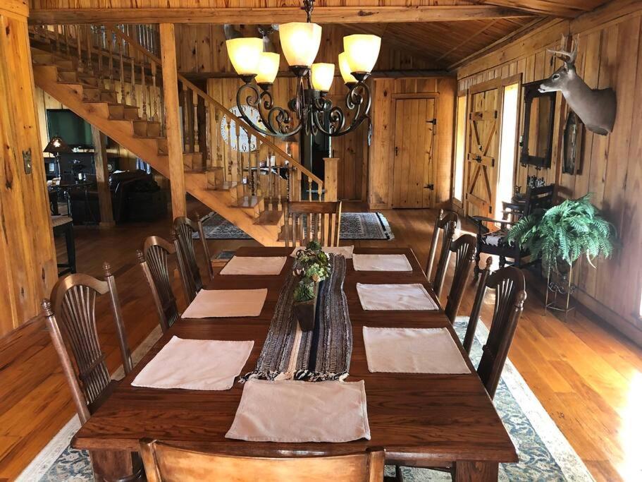 Waterfront Hide-a-way Lodge on Big Sam! view 5