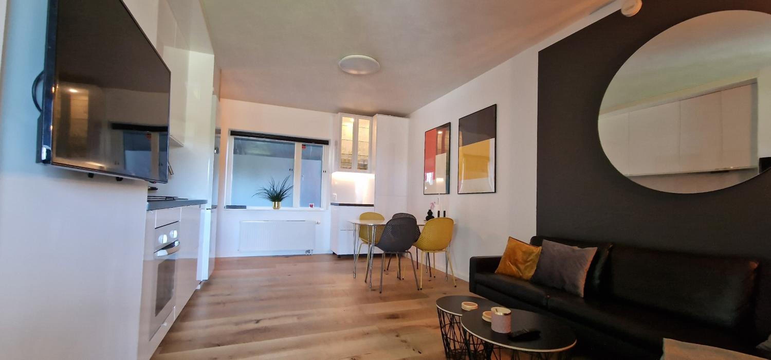 Modern, fully equipped flat