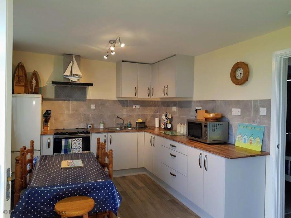 23 Hillside, Mundesley view 3