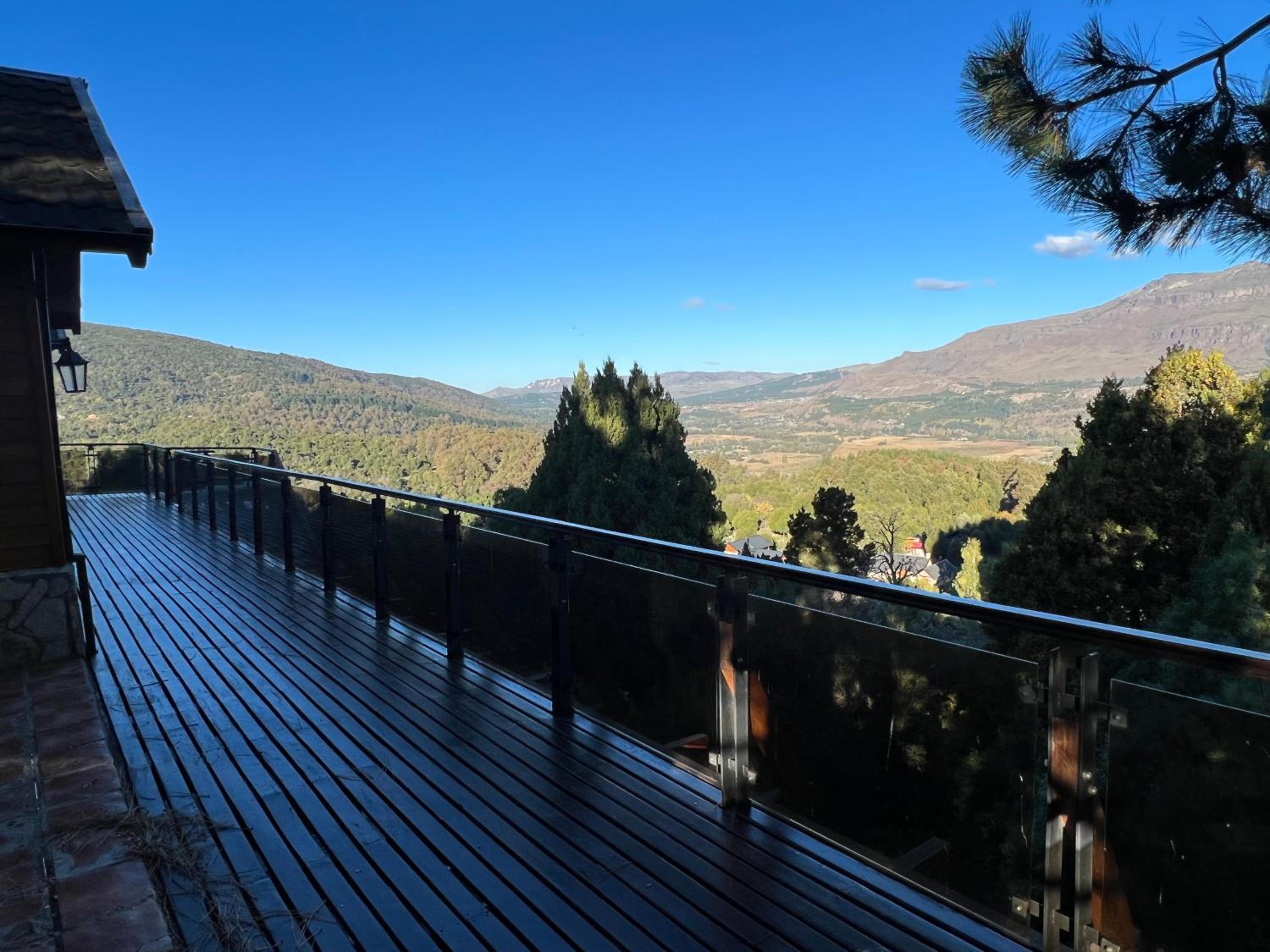 Casona con hermosa vista al valle de San Martín