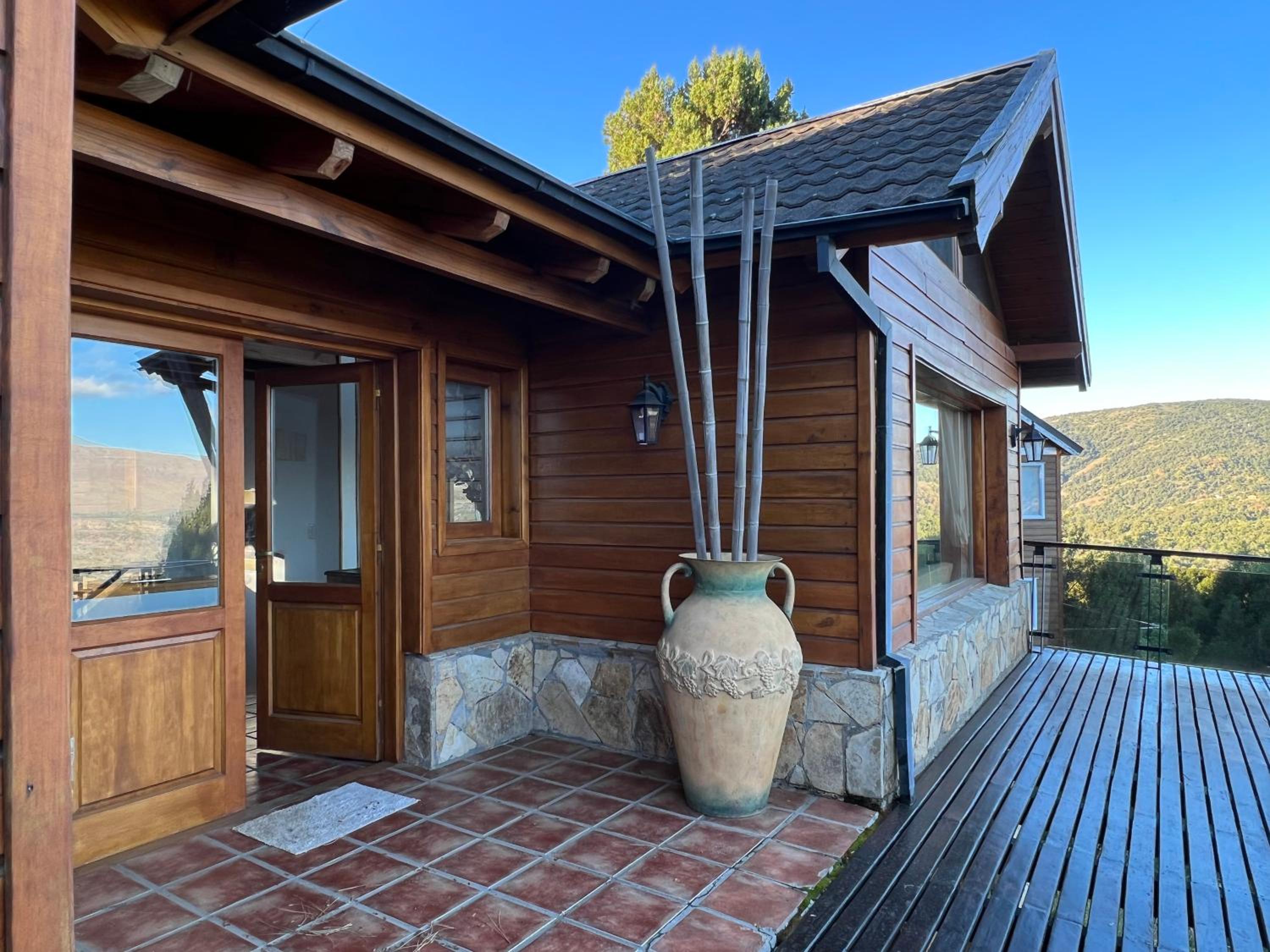 Casona con hermosa vista al valle de San Martín