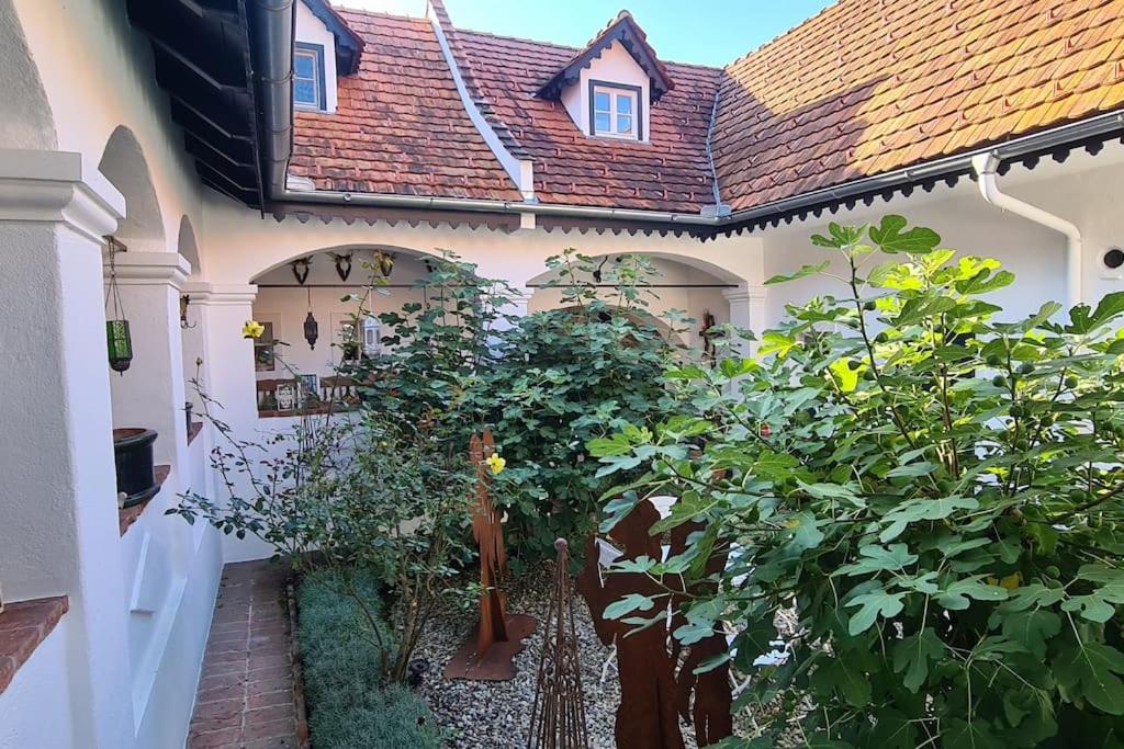 Einzigartiger Vierkanthof