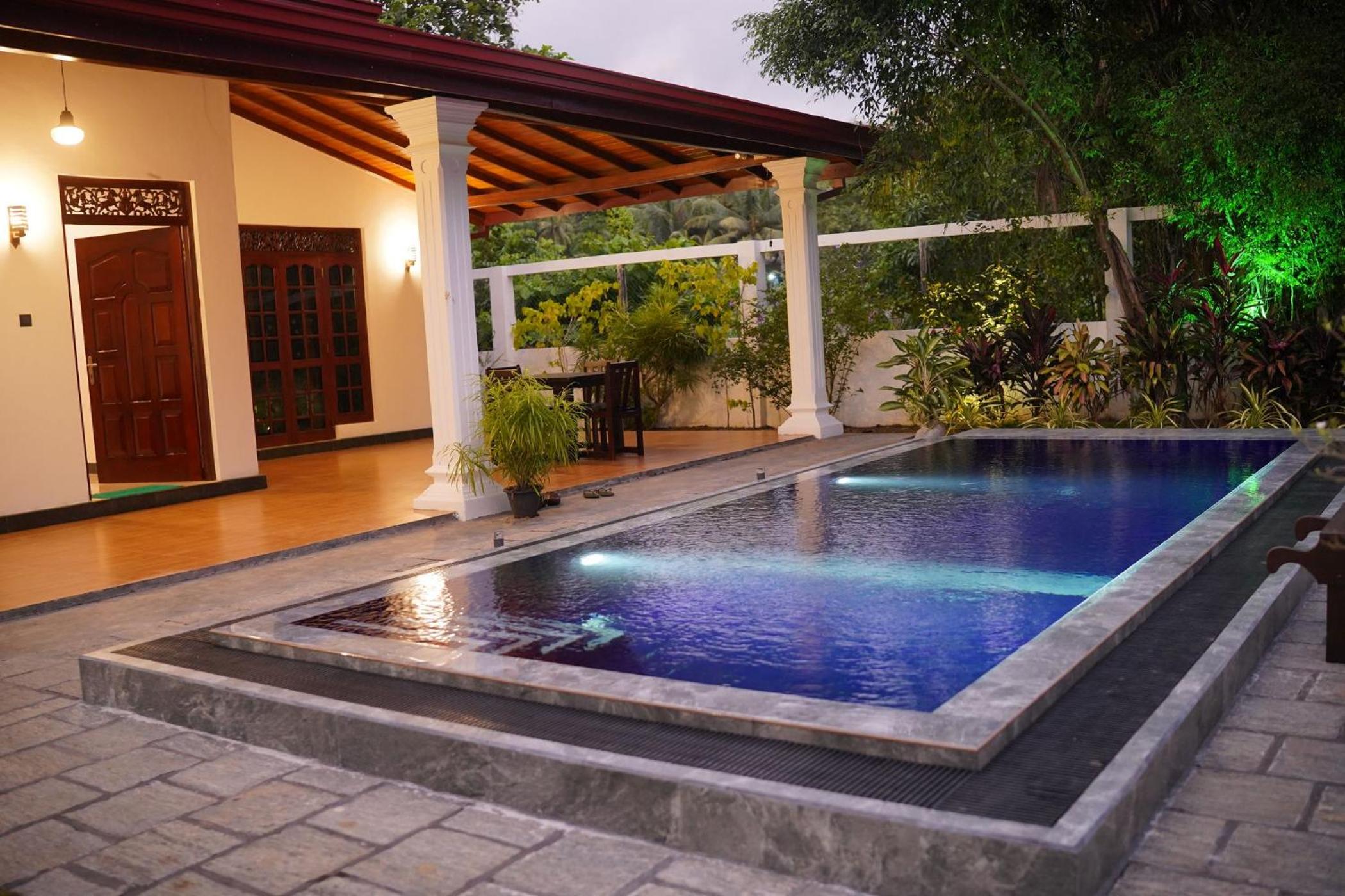 Araliya Pool House view 2