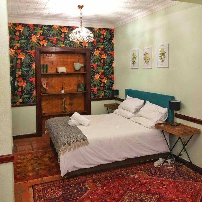Cosy Bachelors, 2 min walk to Melville 7th