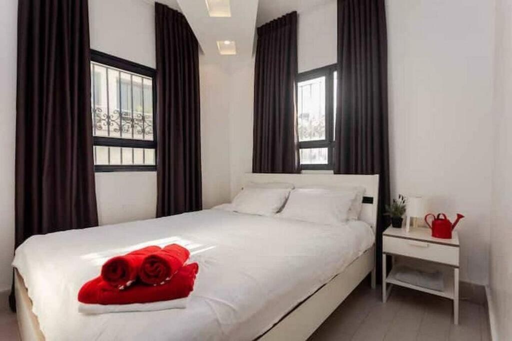 2Bedroom Suite 9 with shelter view 3