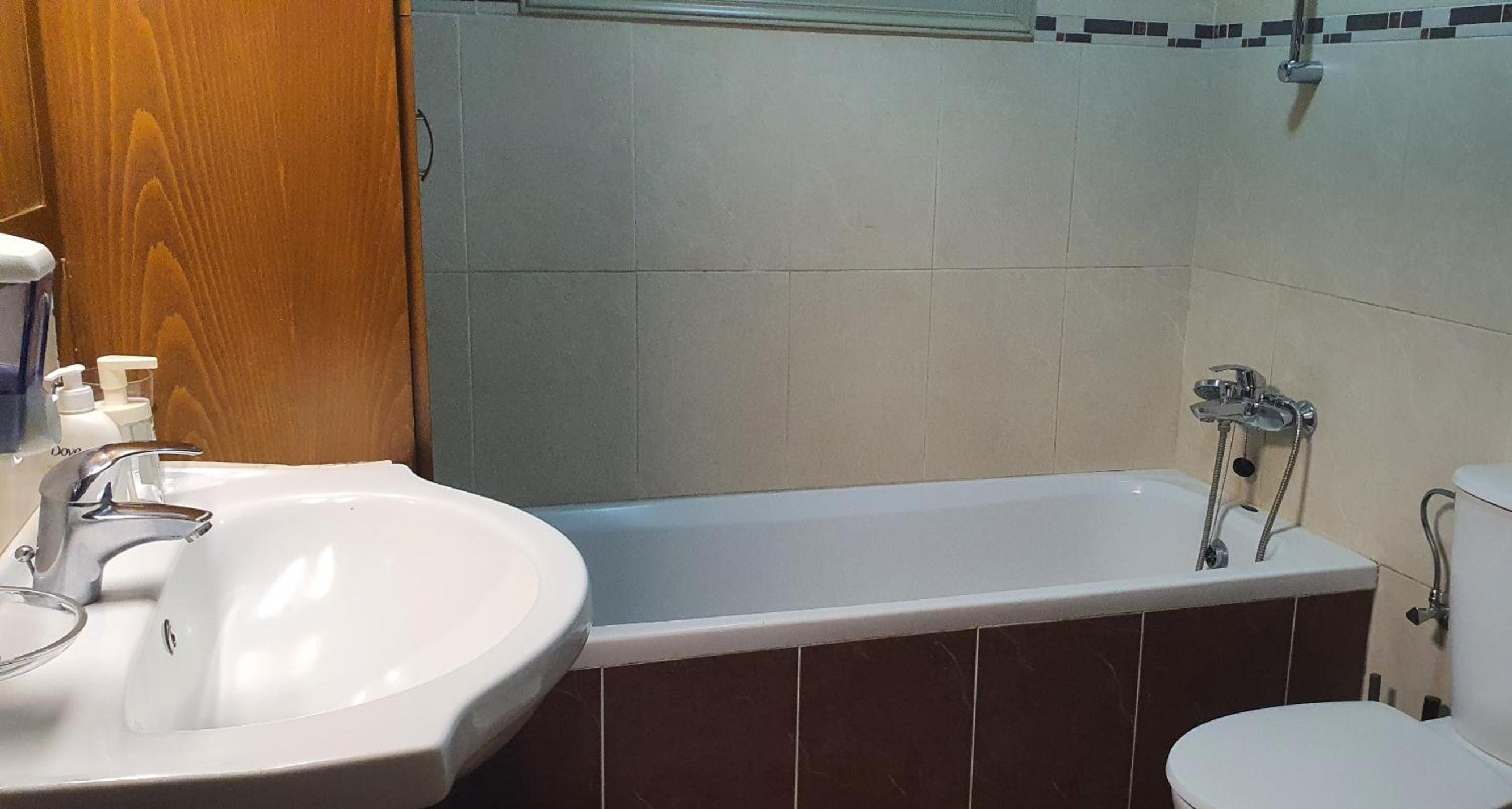 BLUE LUXURY APARTMENT (BREAKBOOKING CY-SERVICES LTD)