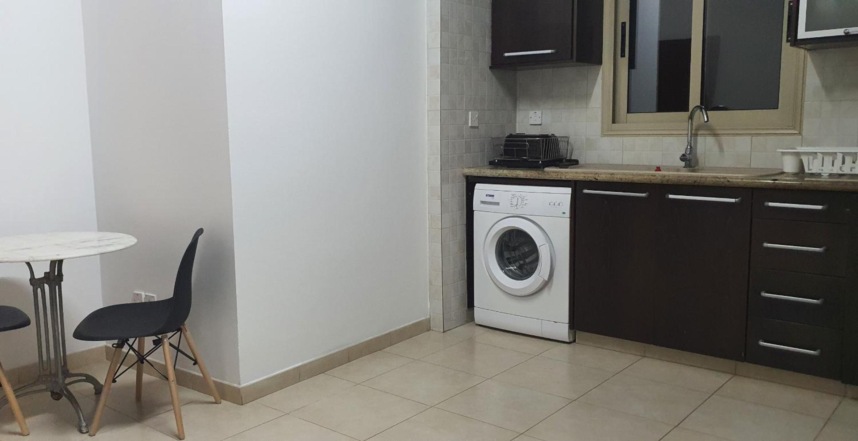 BLUE LUXURY APARTMENT (BREAKBOOKING CY-SERVICES LTD)
