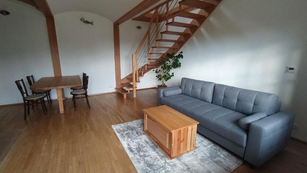 Apartment 7
