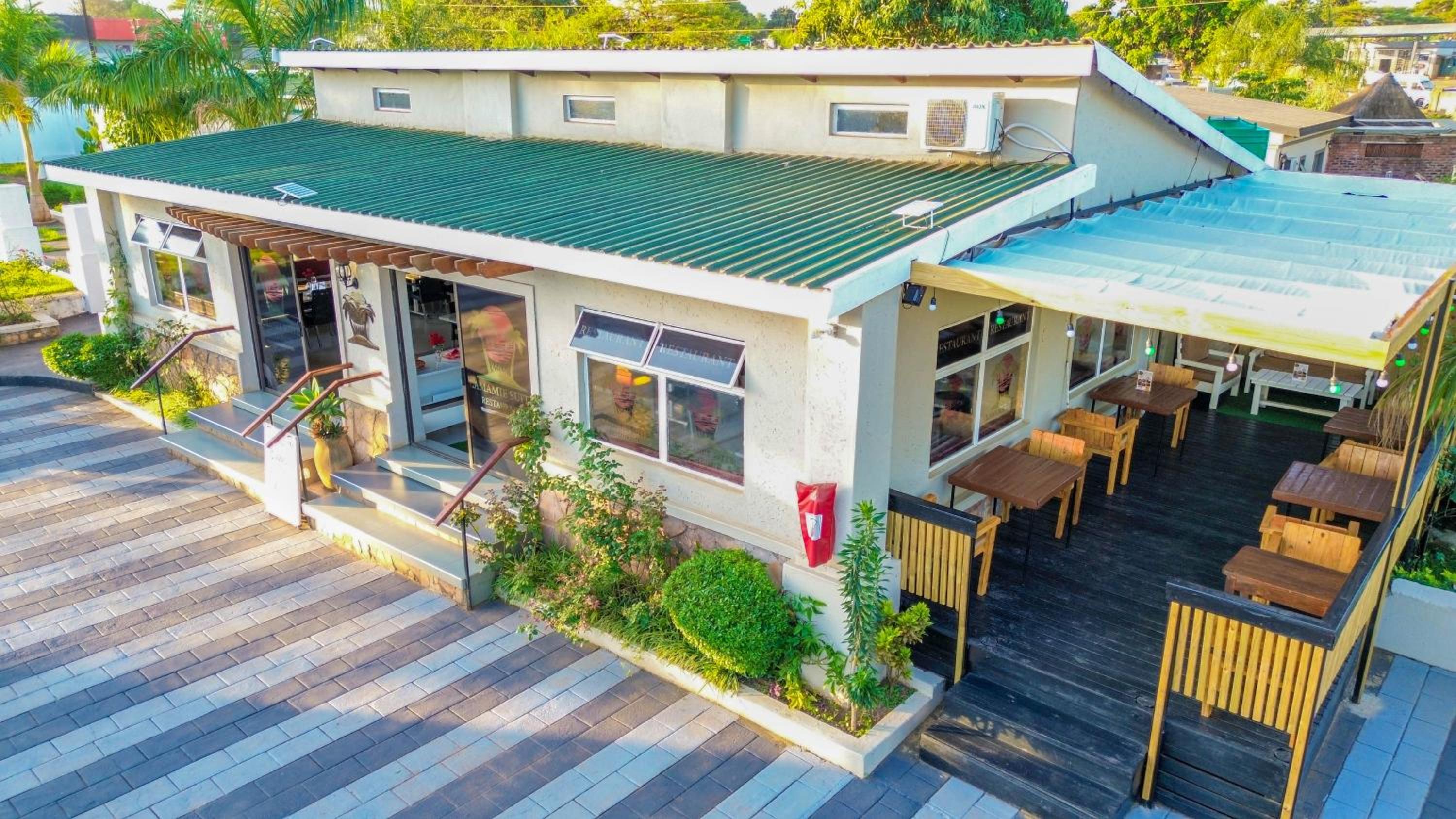 Lamamie Suite Lodge