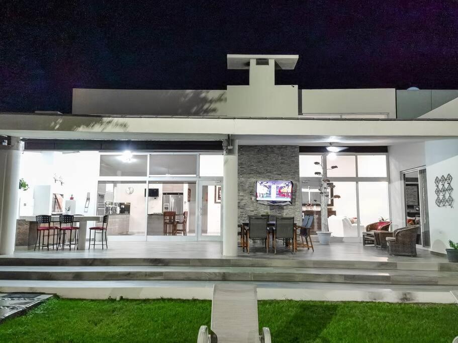 RESIDENCIA EL ENCINO