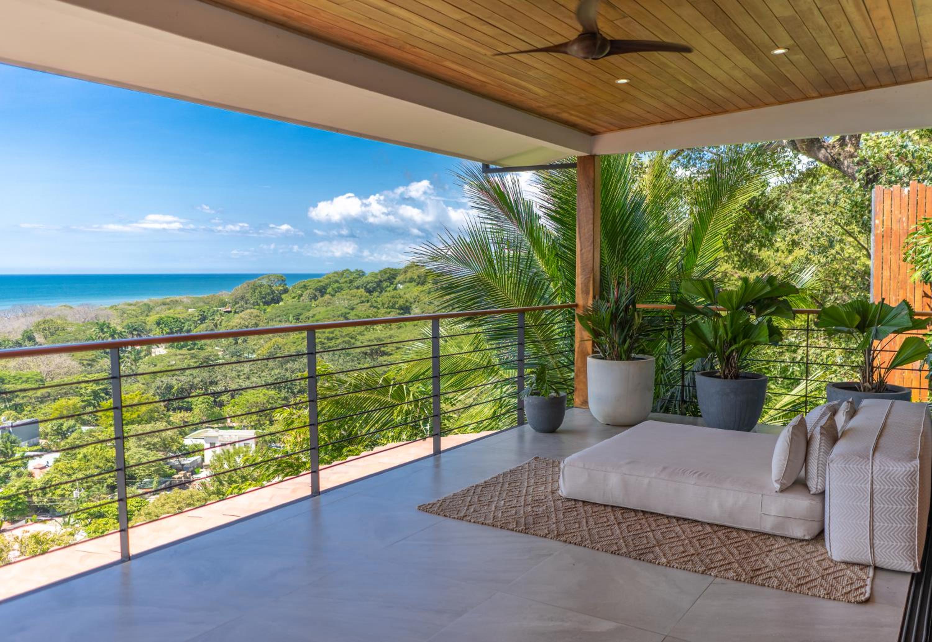 Grand Oceanview Villas - Casa Aria and Casa Magnifique