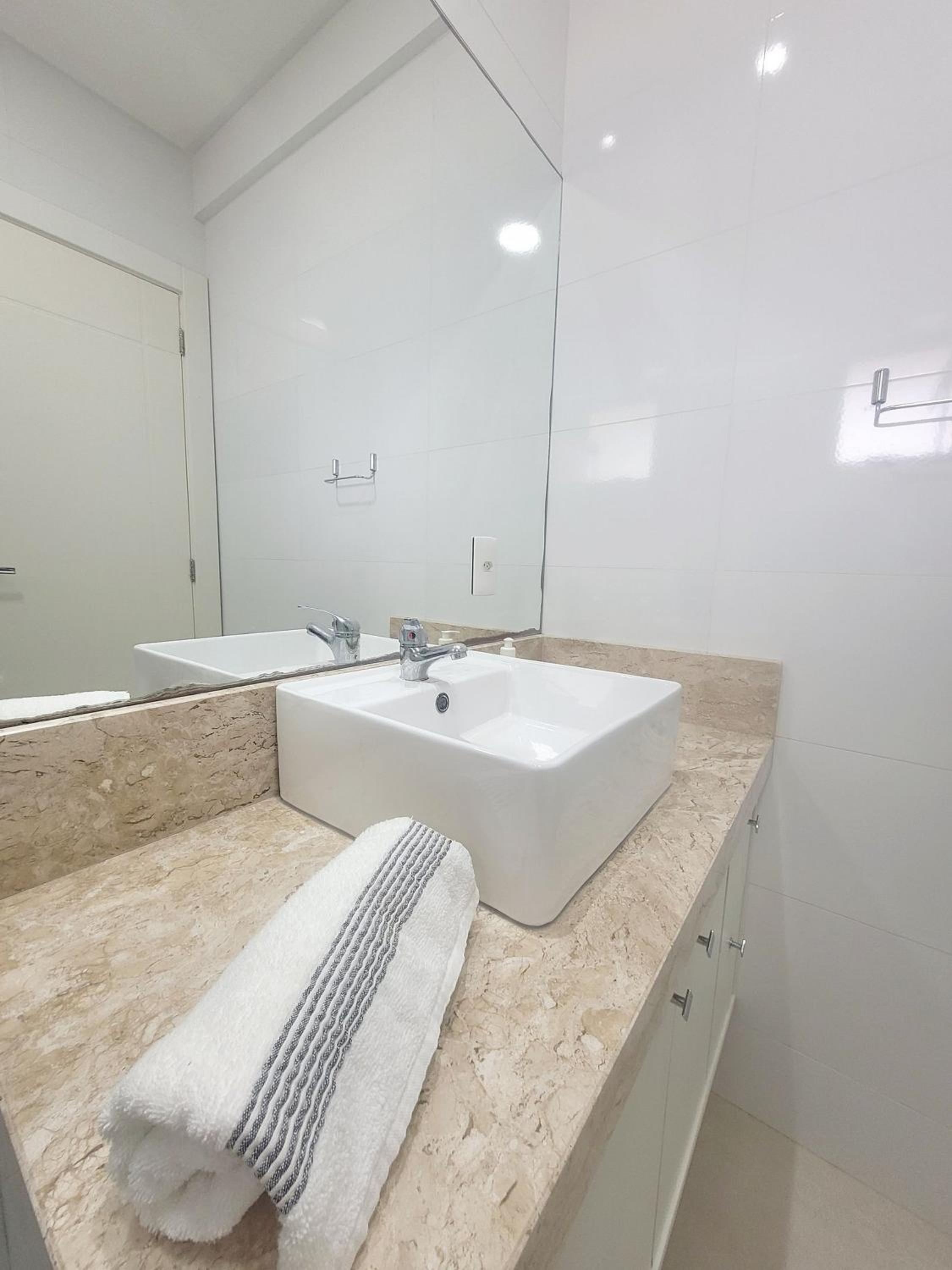 404-Duplex com piscina vista ao mar- Bombinhas