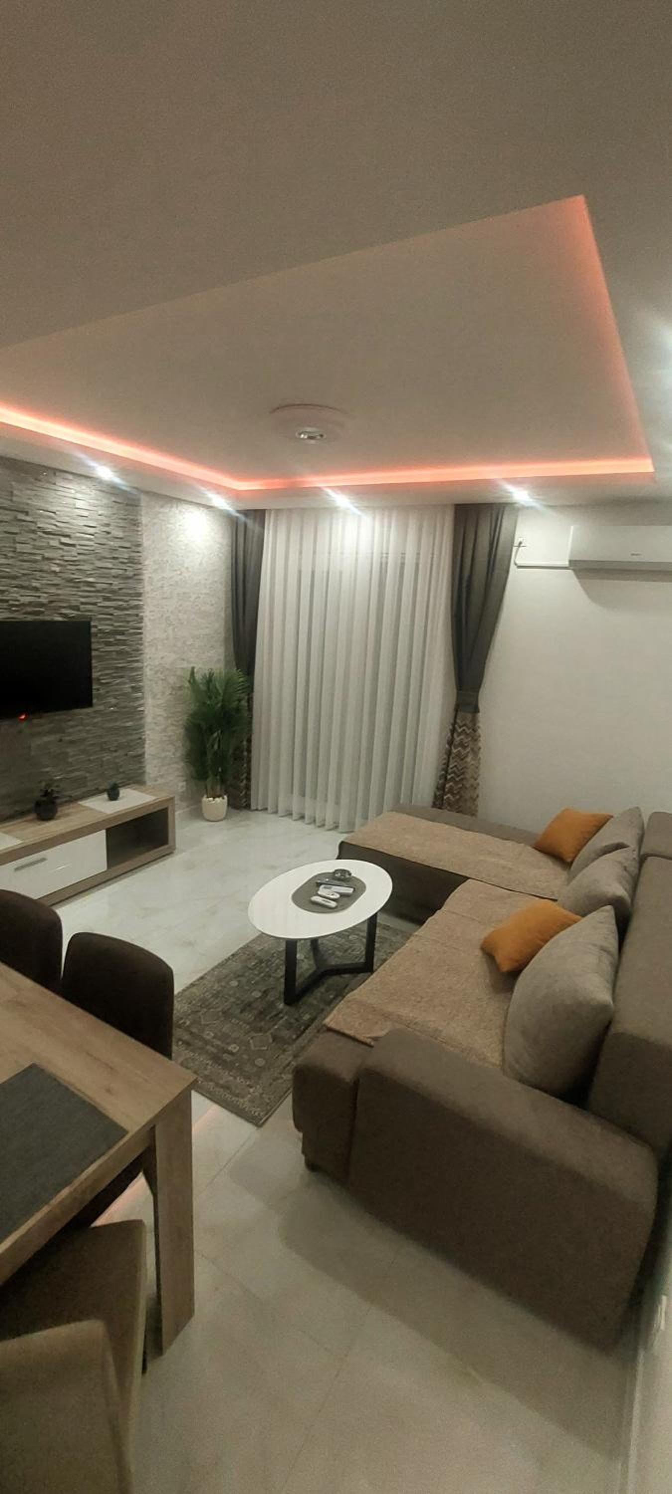 GOLD APARTMANI