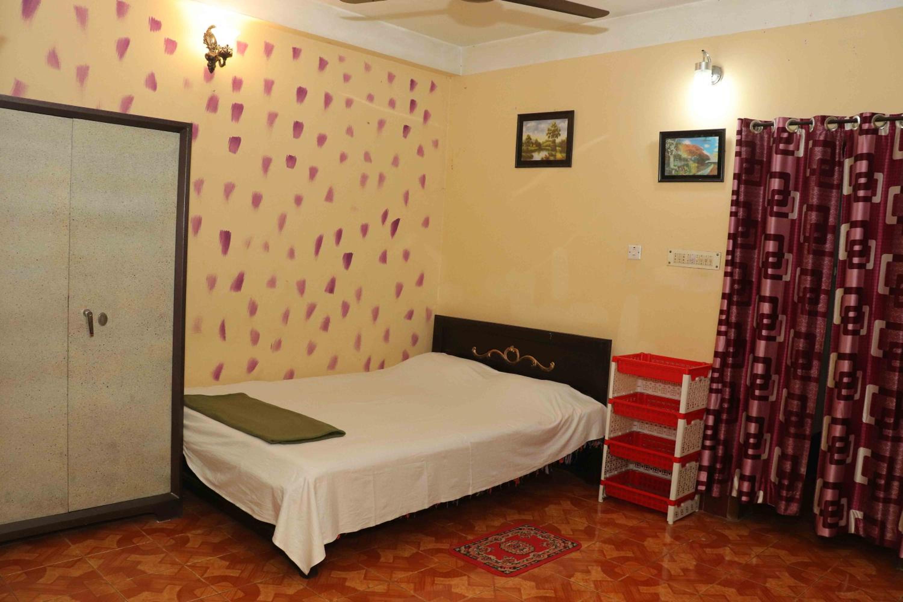 Green Leaf Guest House ColIege Road Sreemongal