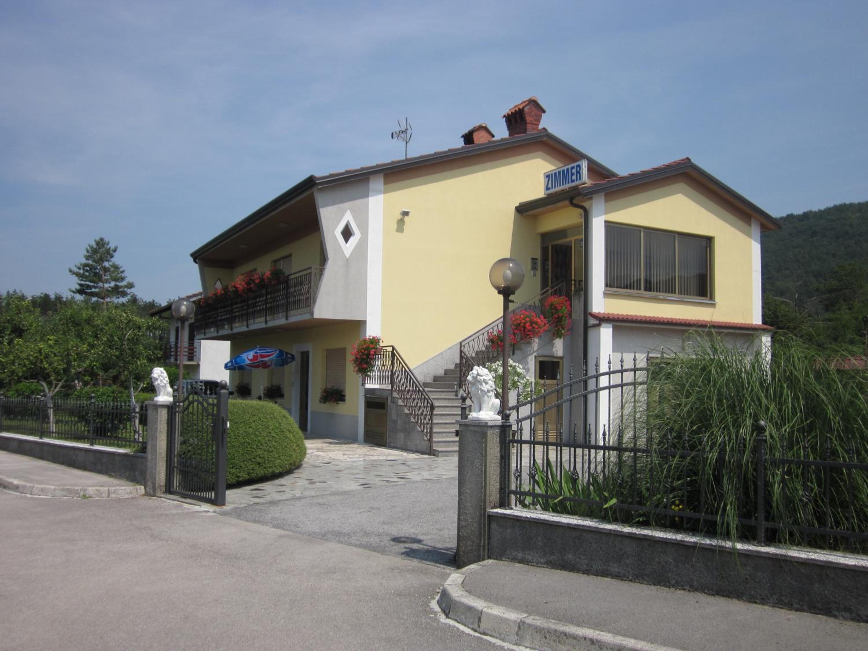 Guest House Mrvčić