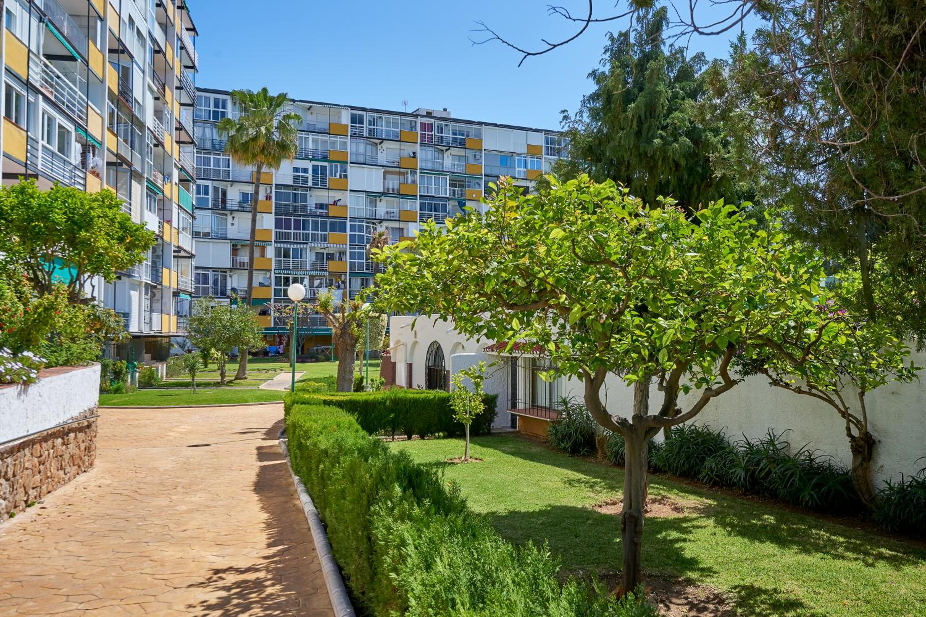 Apartamento moderno con vistas al mar. view 2