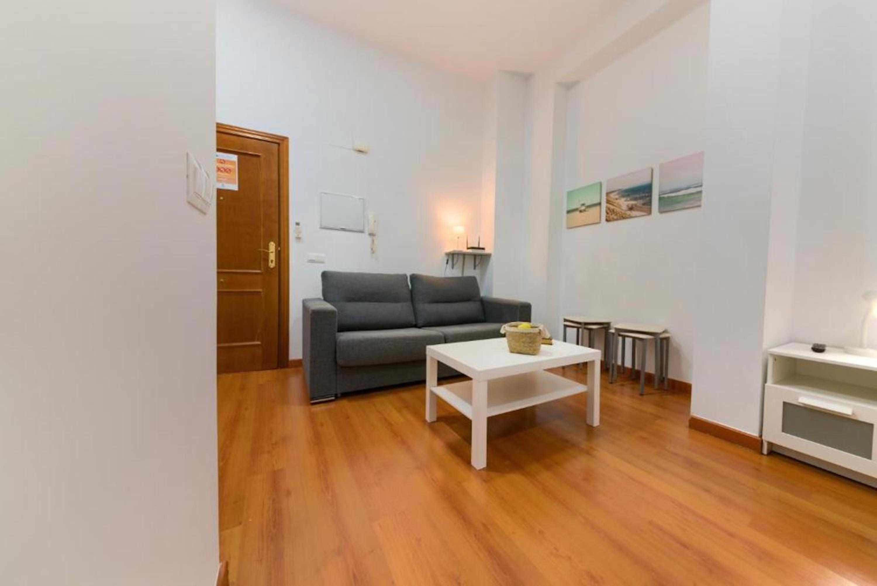 Apartments Holidays2Malaga City Center