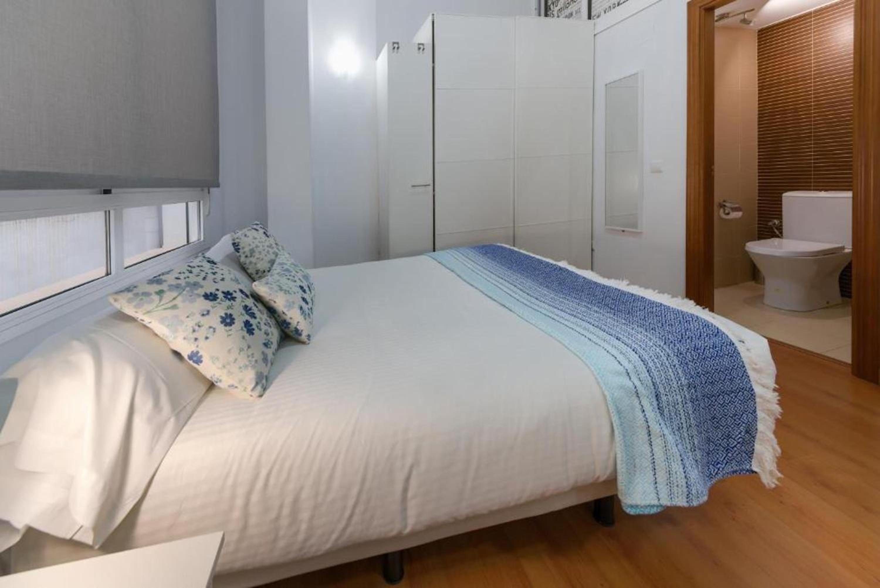 Apartments Holidays2Malaga City Center