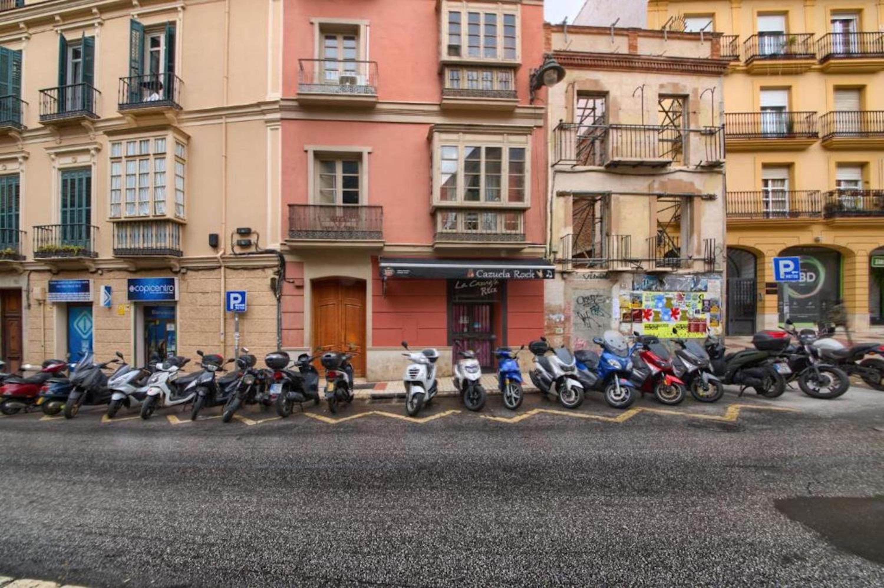 Apartments Holidays2Malaga City Center