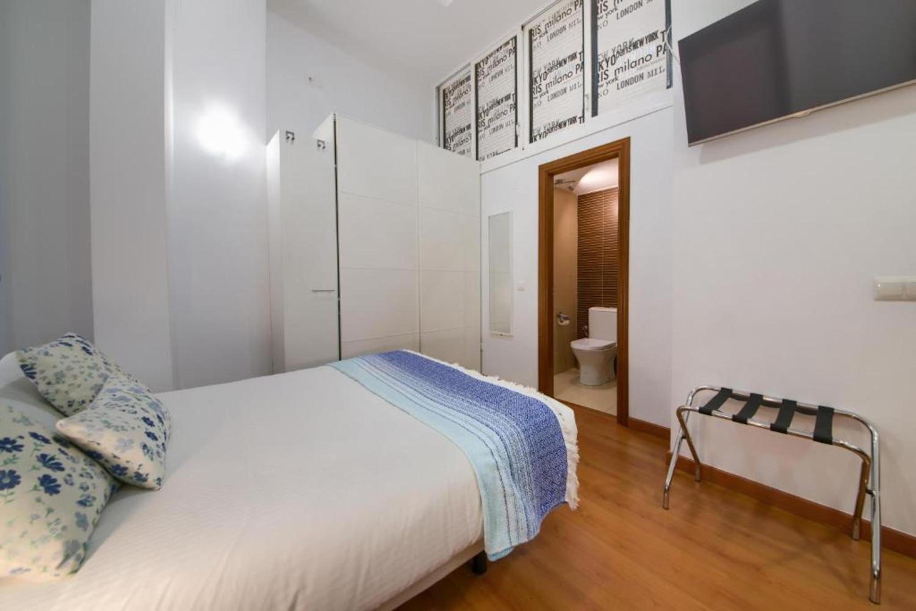 Apartments Holidays2Malaga City Center