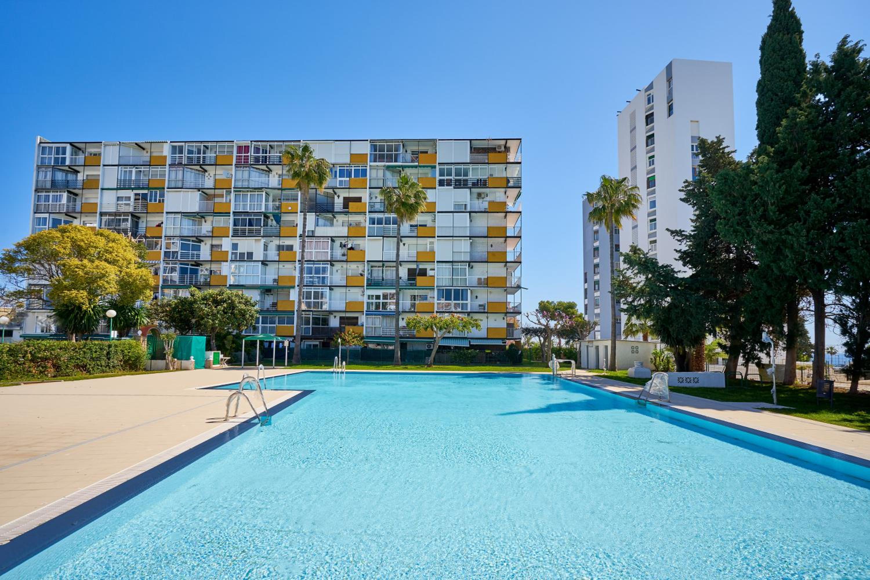Apartamento moderno con vistas al mar. view 3