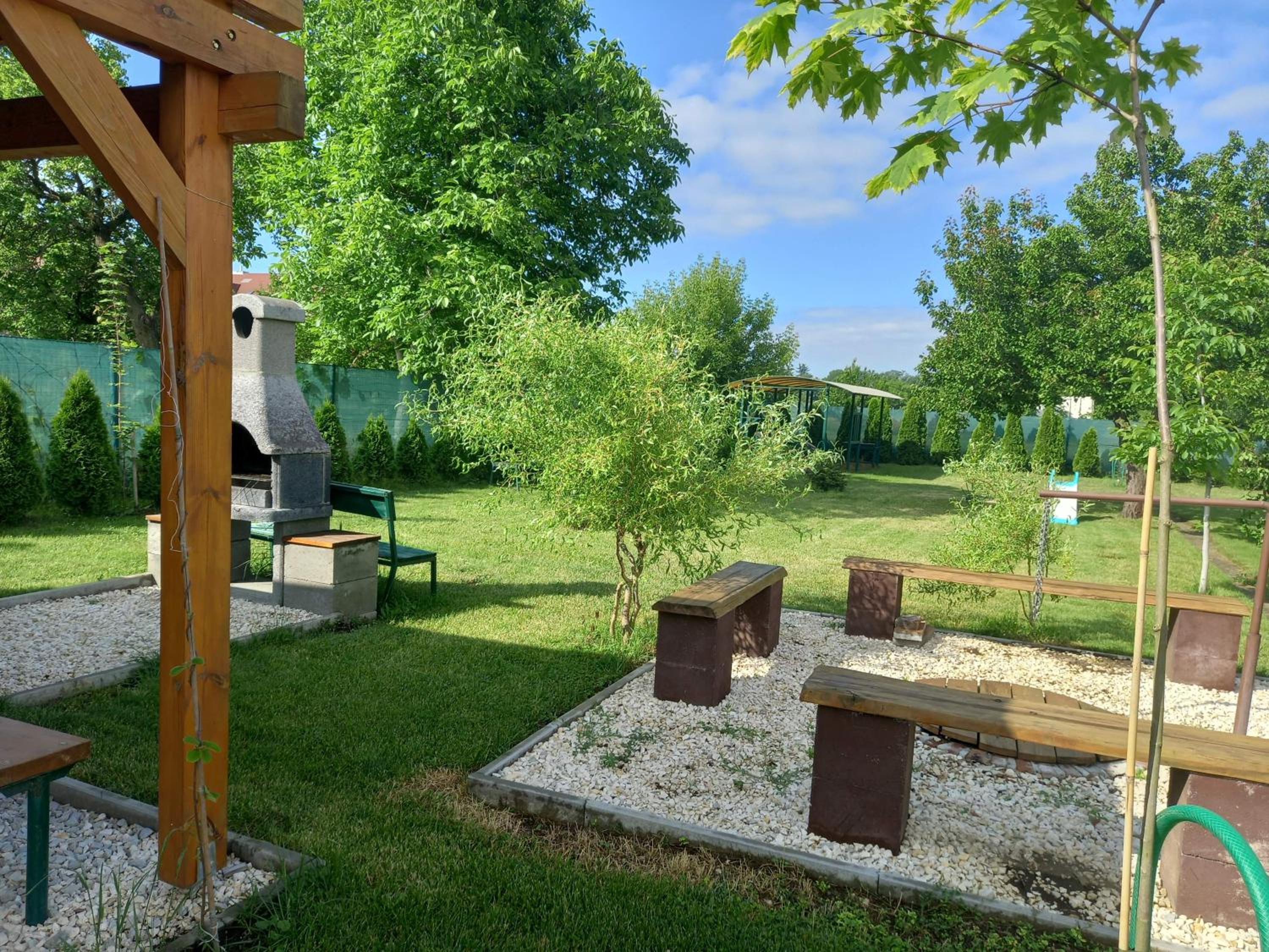Photo 42