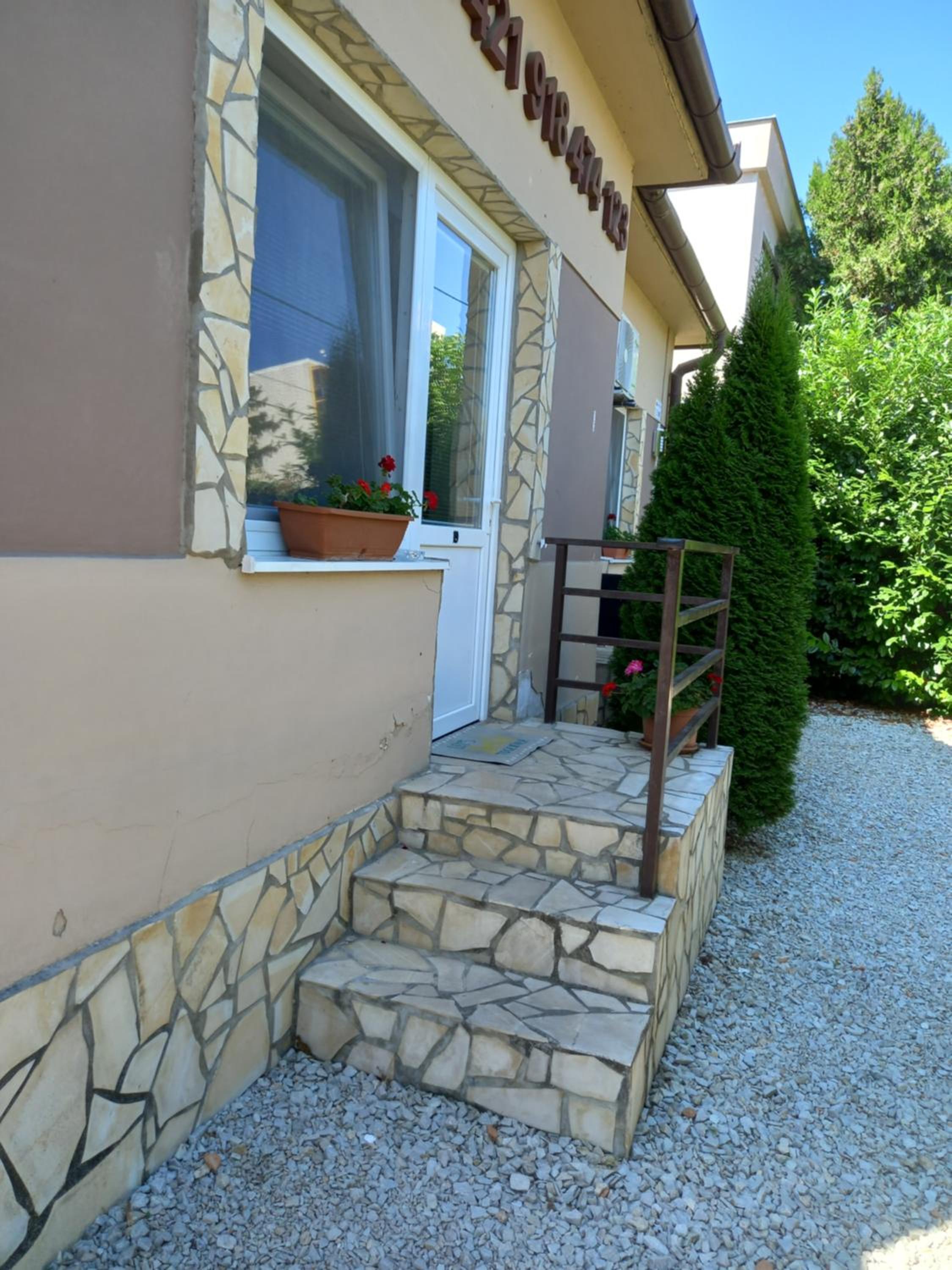 Photo 41