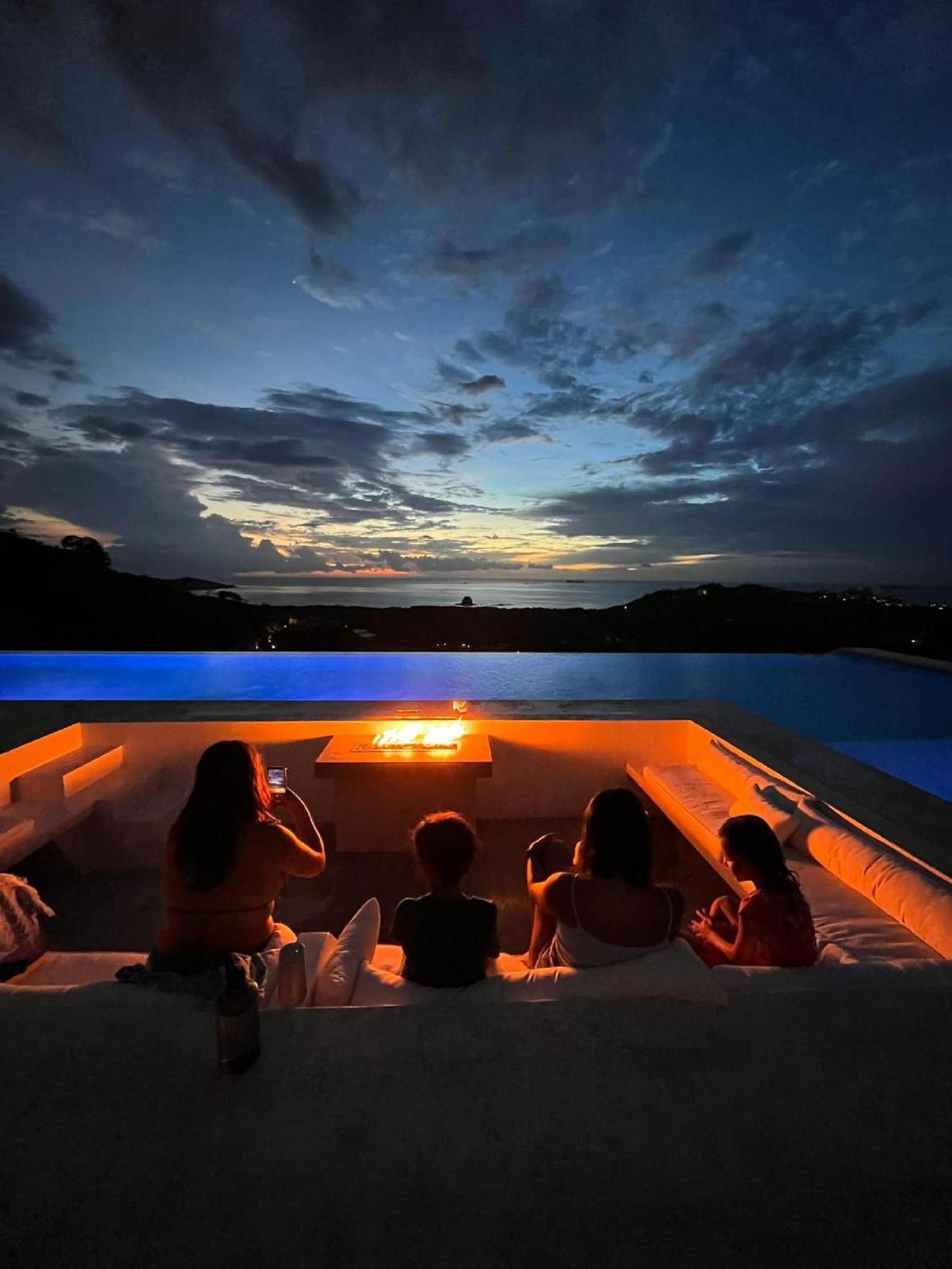 CASA AYLA A - stunning 5BR Ocean view house & infinity pool in Flamingo