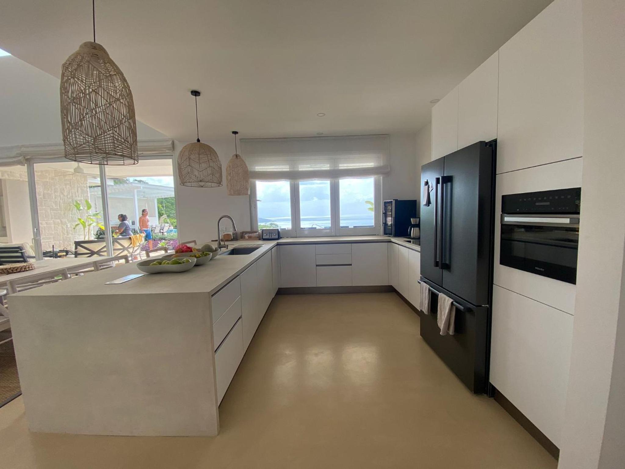 CASA AYLA A - stunning 5BR Ocean view house & infinity pool in Flamingo