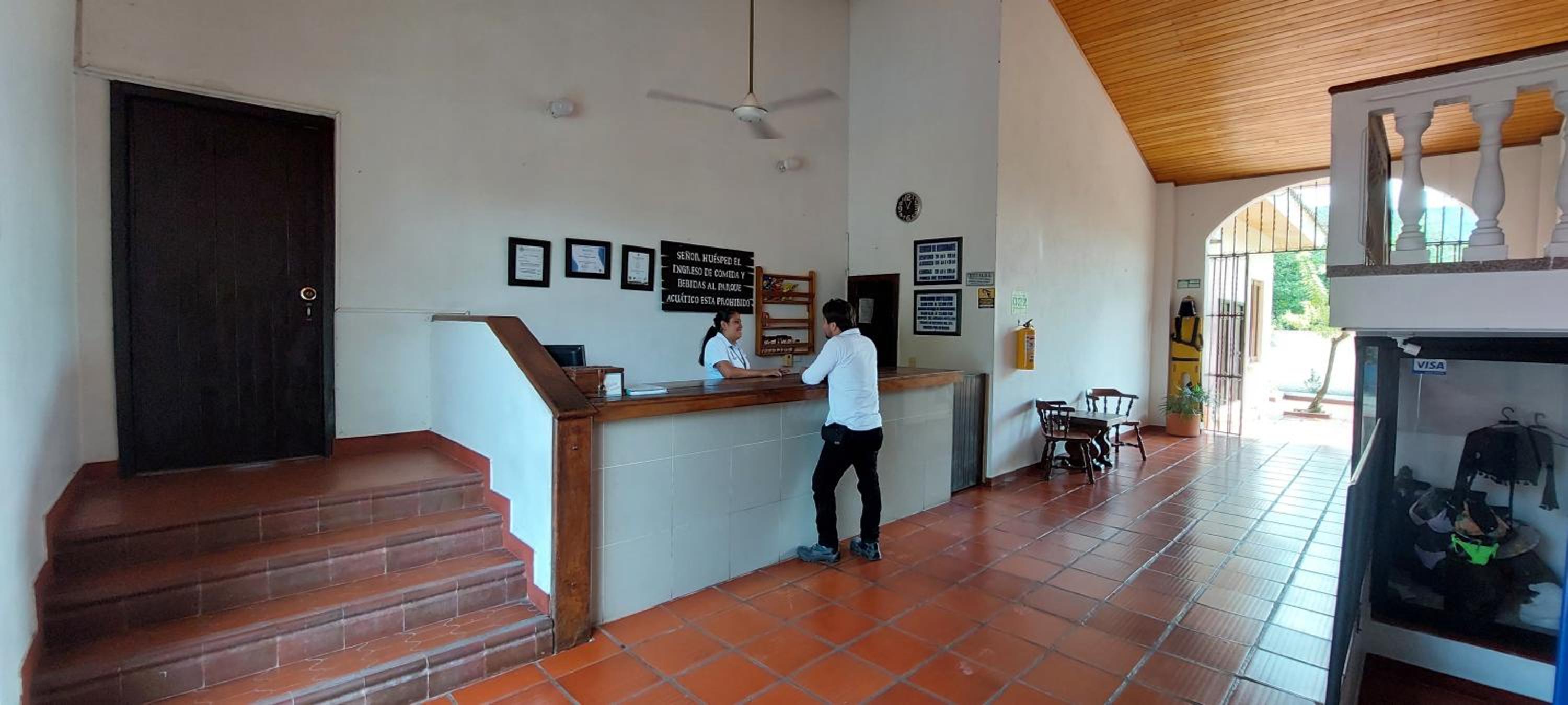 Hotel y Parque Acuatico Agua Sol Alegria