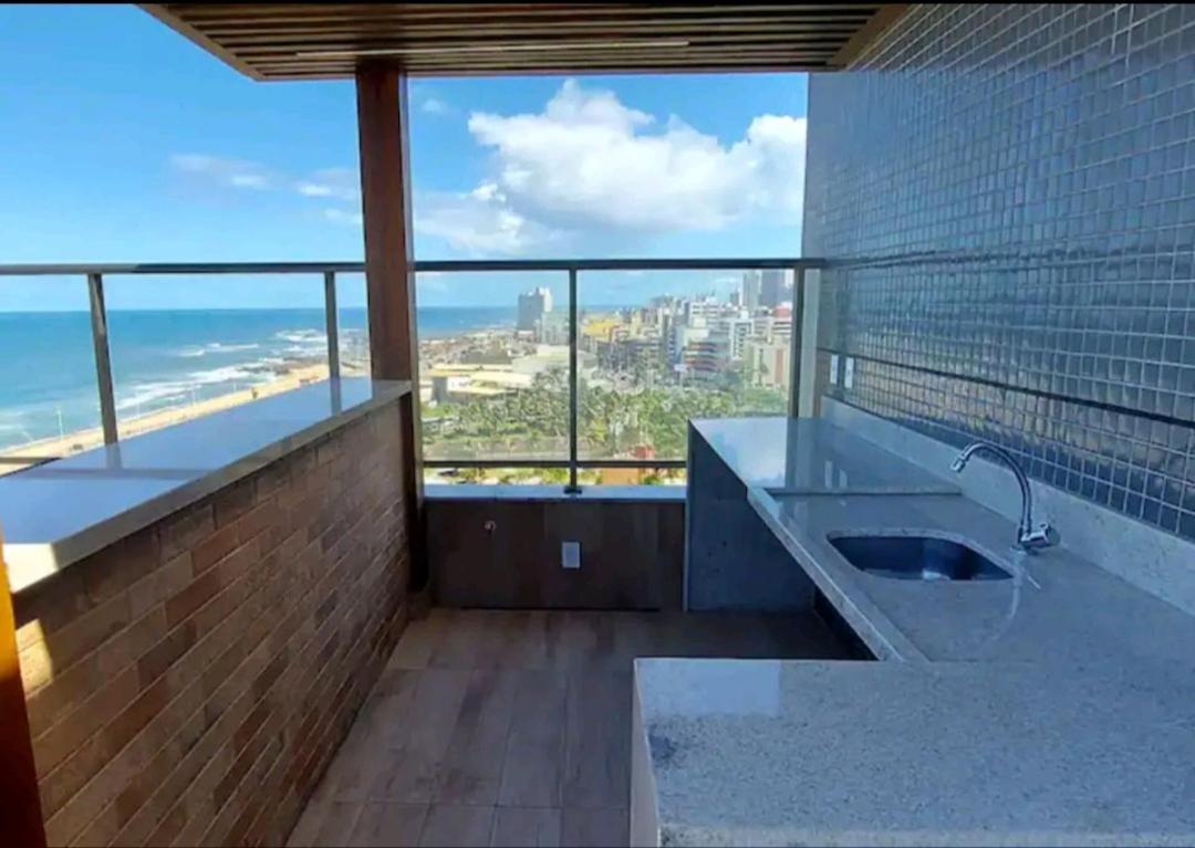 Vista mar no costa azul