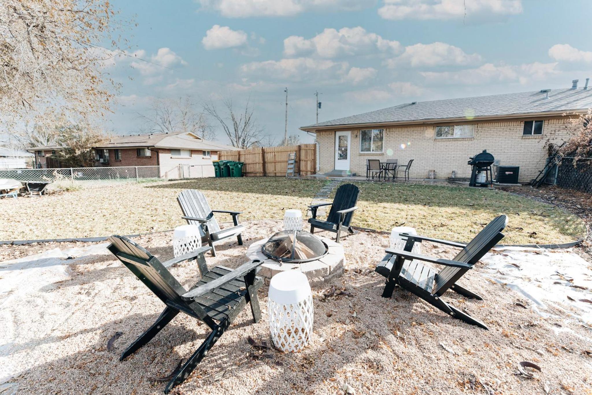 Cozy Retreat w/ Firepit! ~Near Red Rocks -Downtown view 3