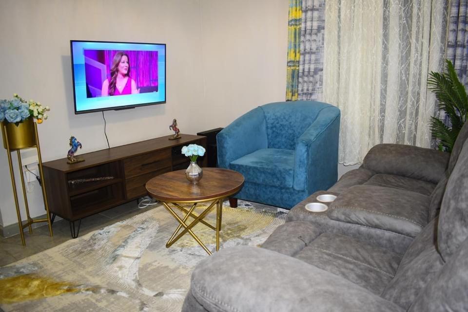 A tastefully furnished one bedroom airbnb apartment along Thika rd, TRM mall