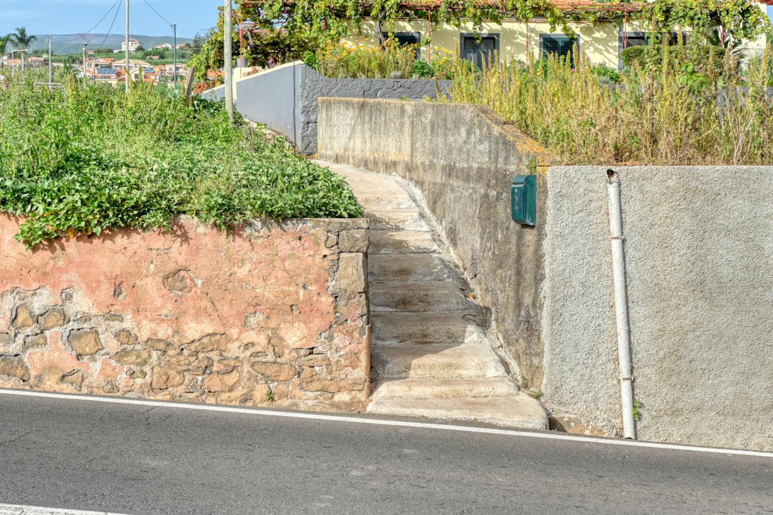 Casa Primavera, a Home in Madeira view 3