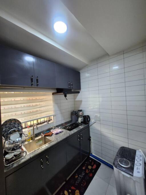 Asfranz Apartment One-Bedroom Apartment @ Wuse 2