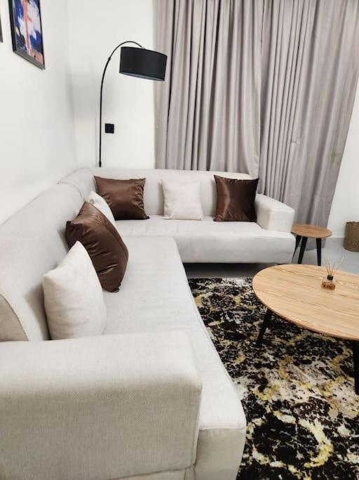 Asfranz Apartment One-Bedroom Apartment @ Wuse 2