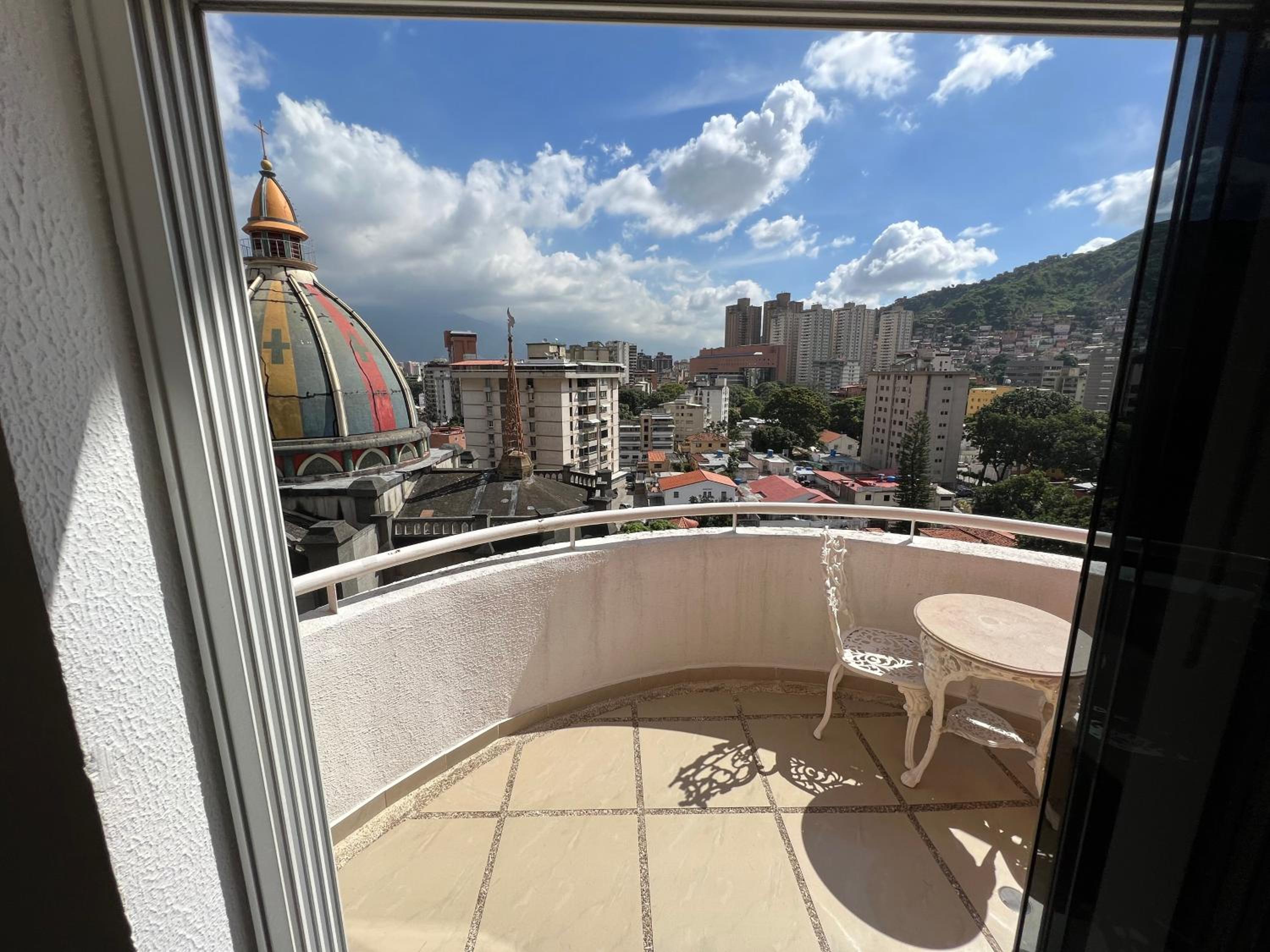 Cómodo apartamento entero view 5