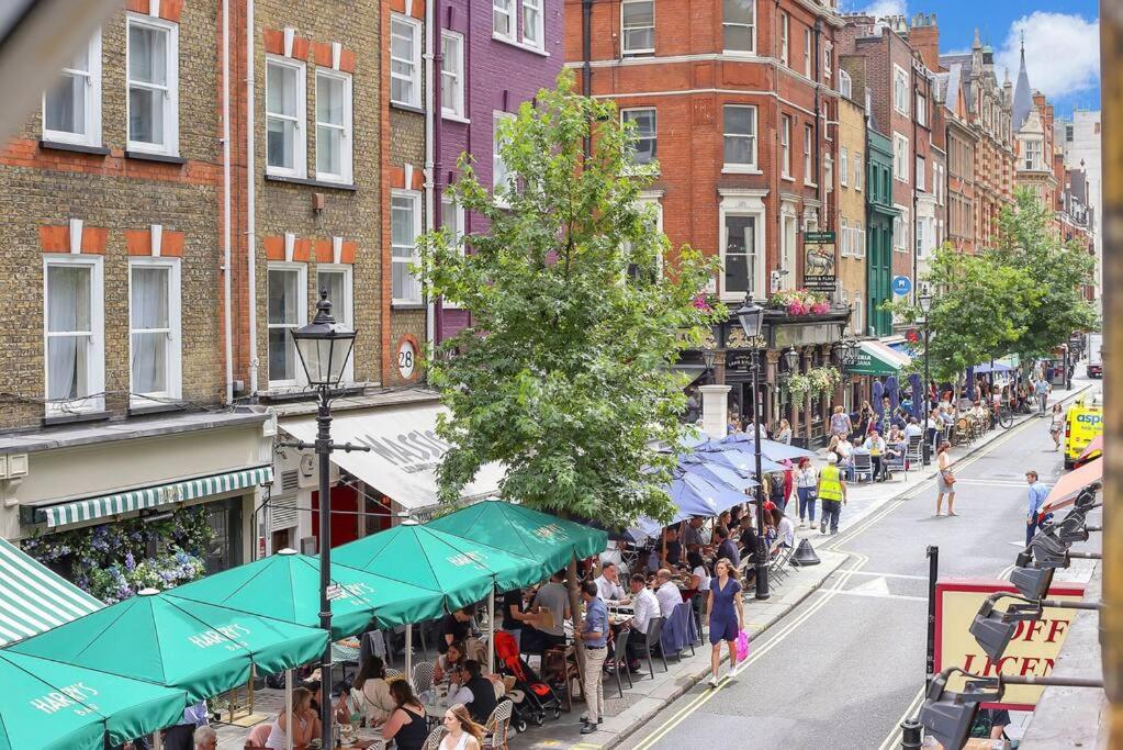 2 Bed Apartment – Steps from Oxford Street