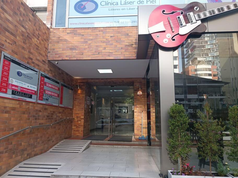Espectacular ubicación, piscina, sauna y parque La Carolina