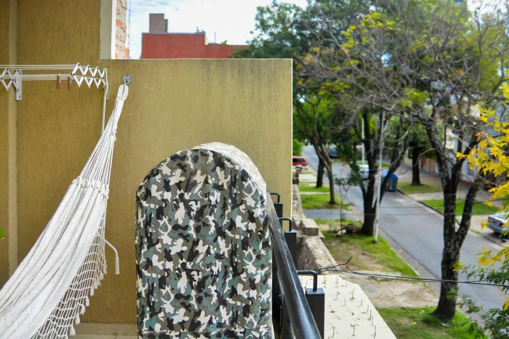 Luminoso con Cochera, Balcón, Hamaca y Parilla