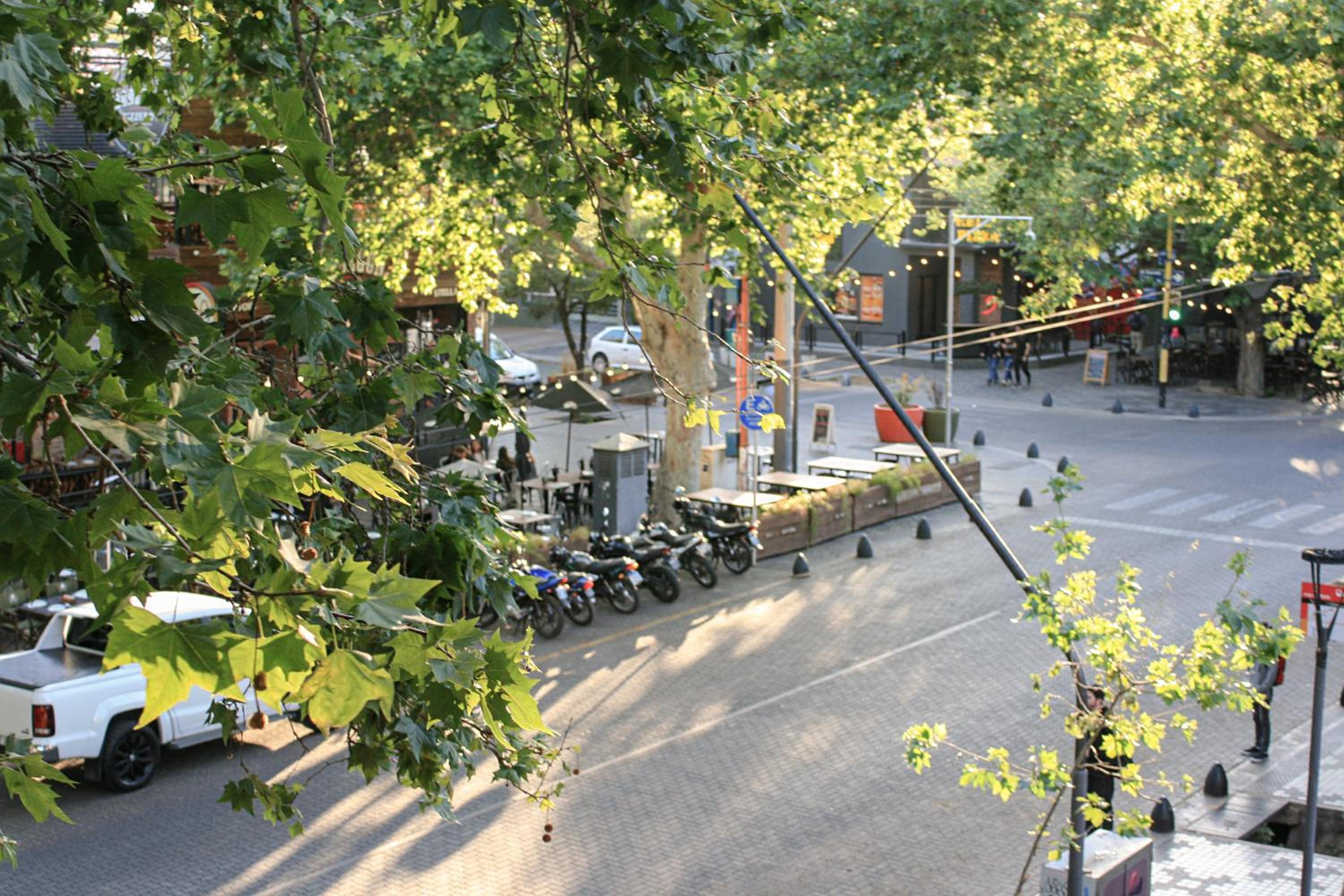 Departamento con cochera mejor zona de Mendoza