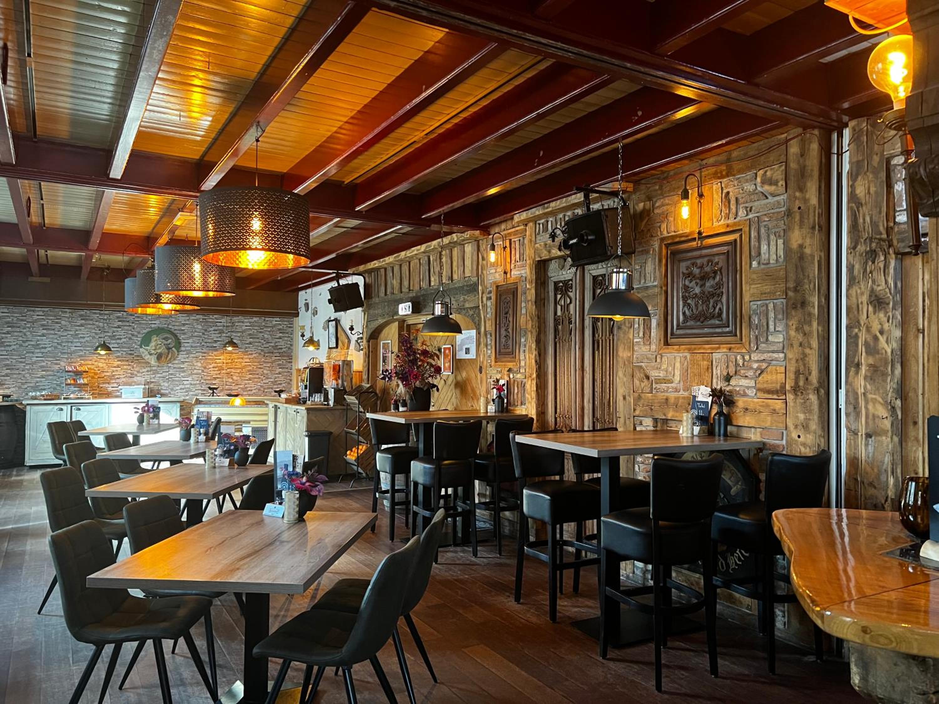 restaurant