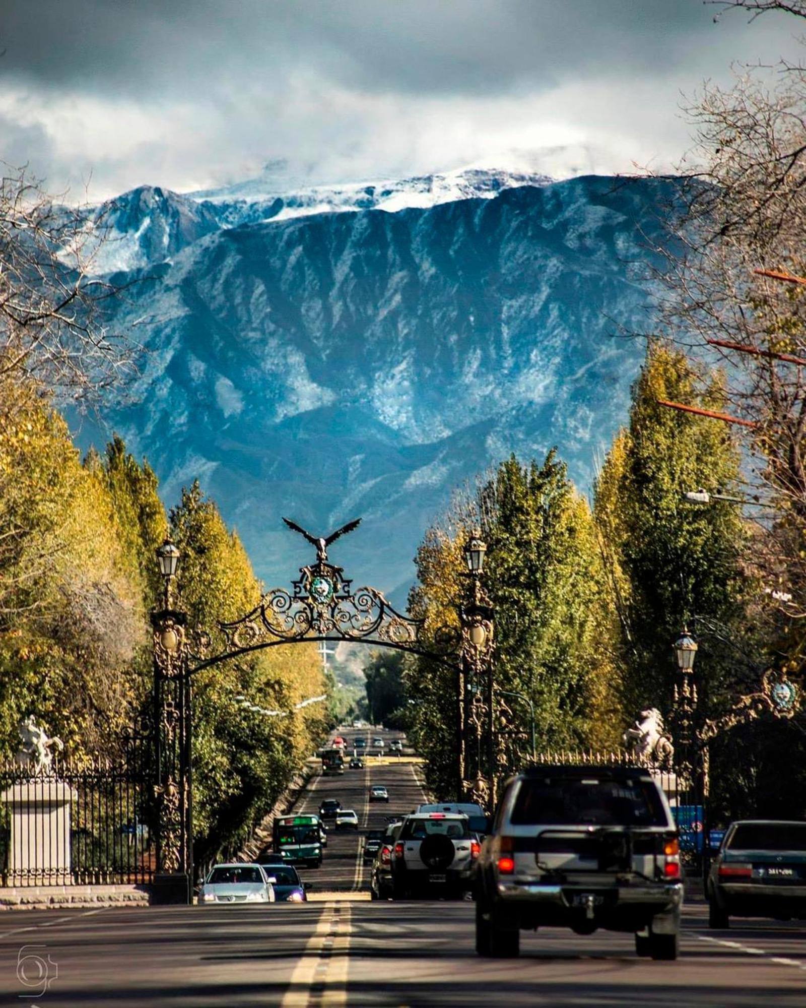 Departamento con cochera mejor zona de Mendoza
