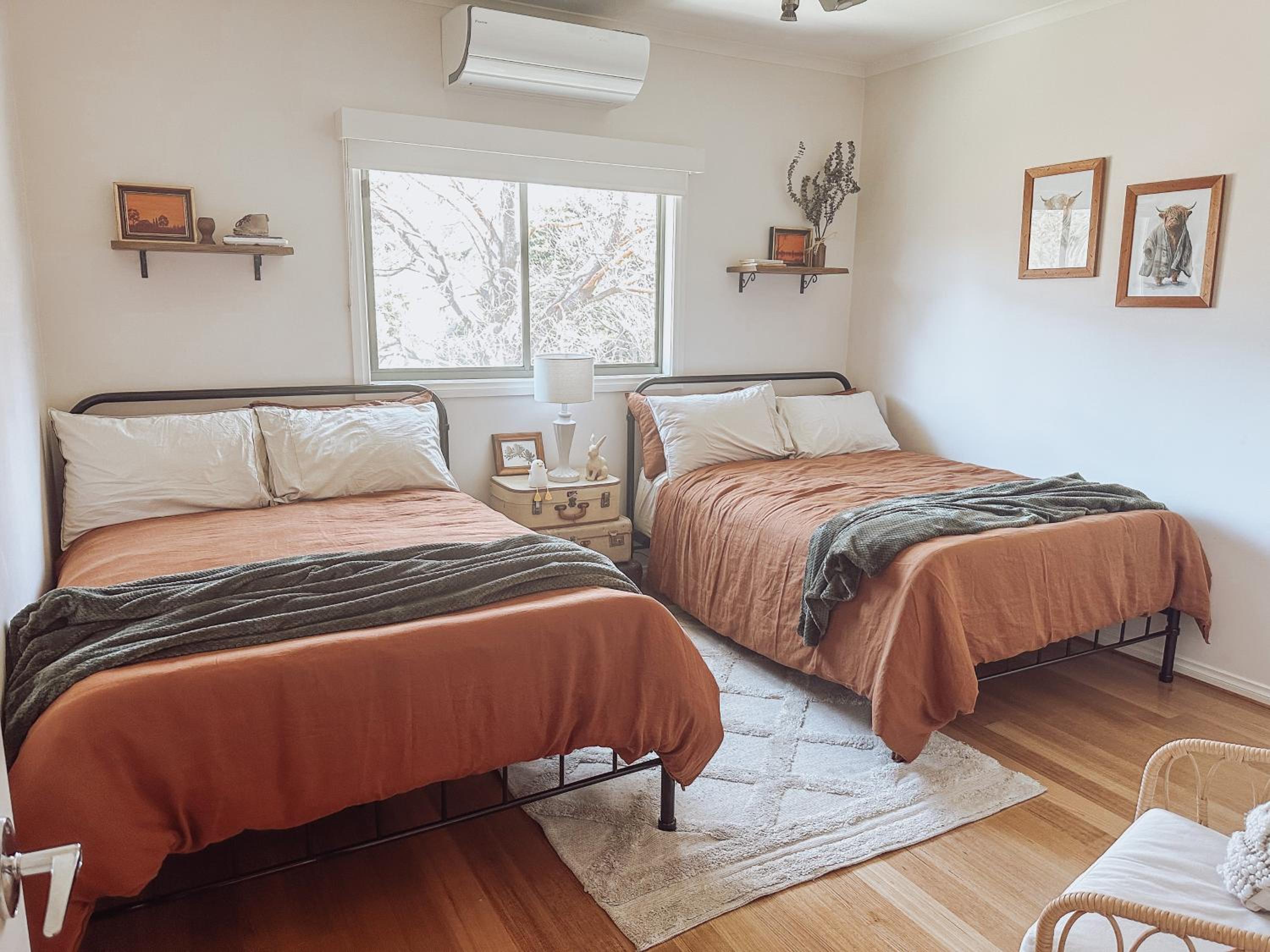 Hey Little Joe - Cosy Retreat with Mountain Views