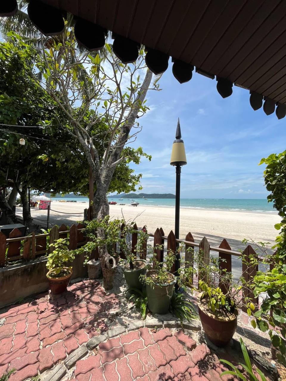 Sandy Beach Resort By Casa Loma photo 3