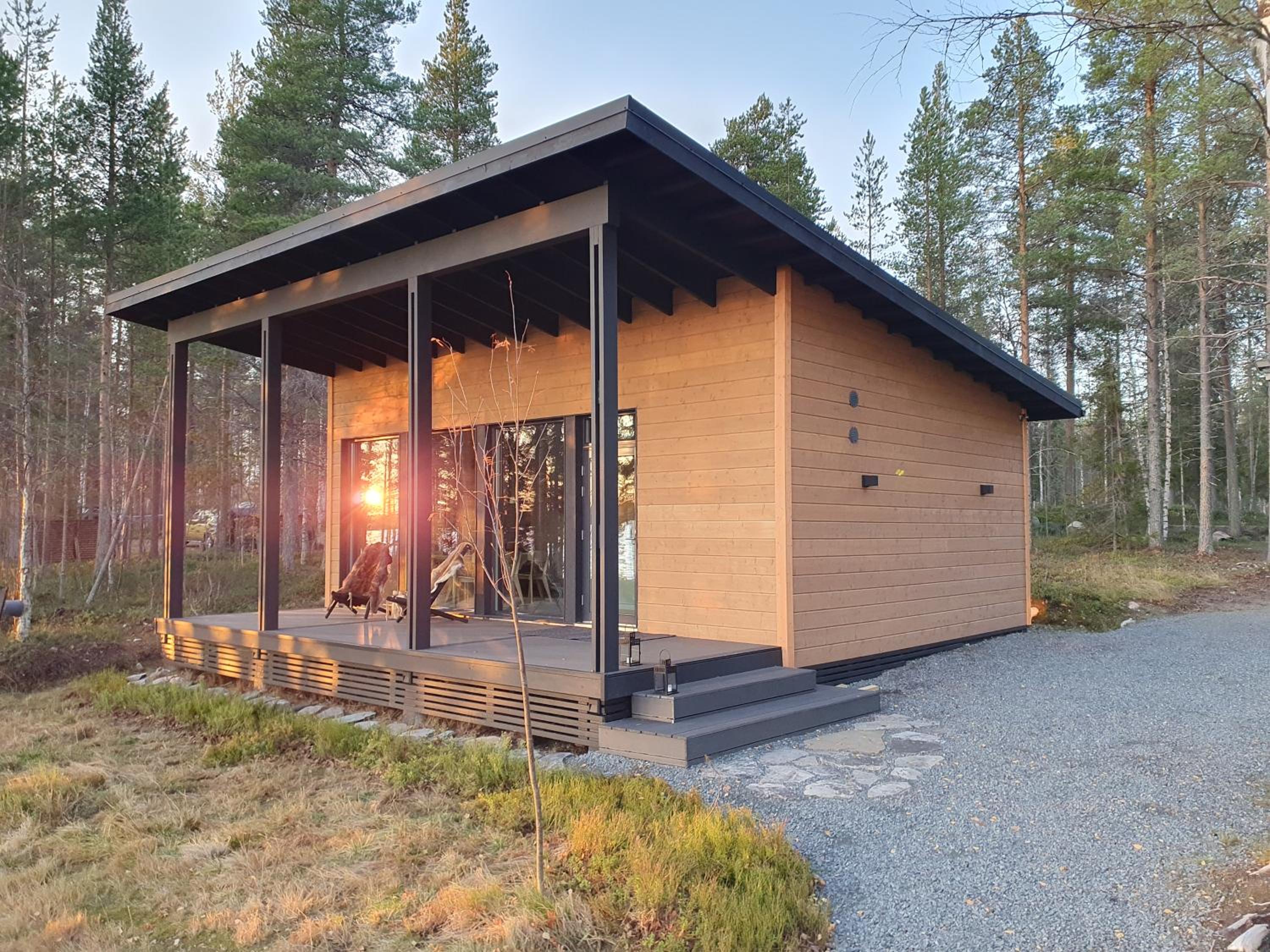 Scandinavian lakeside cottage