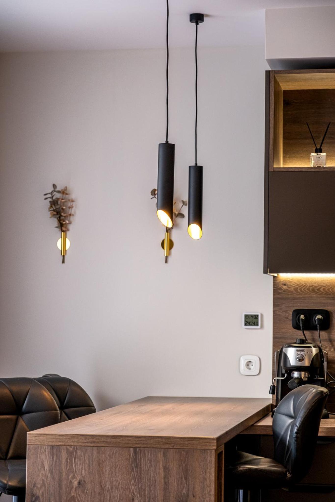 Luxury Redefined in City Center - Elevate Your Stay in a Smart and Modern Apartment