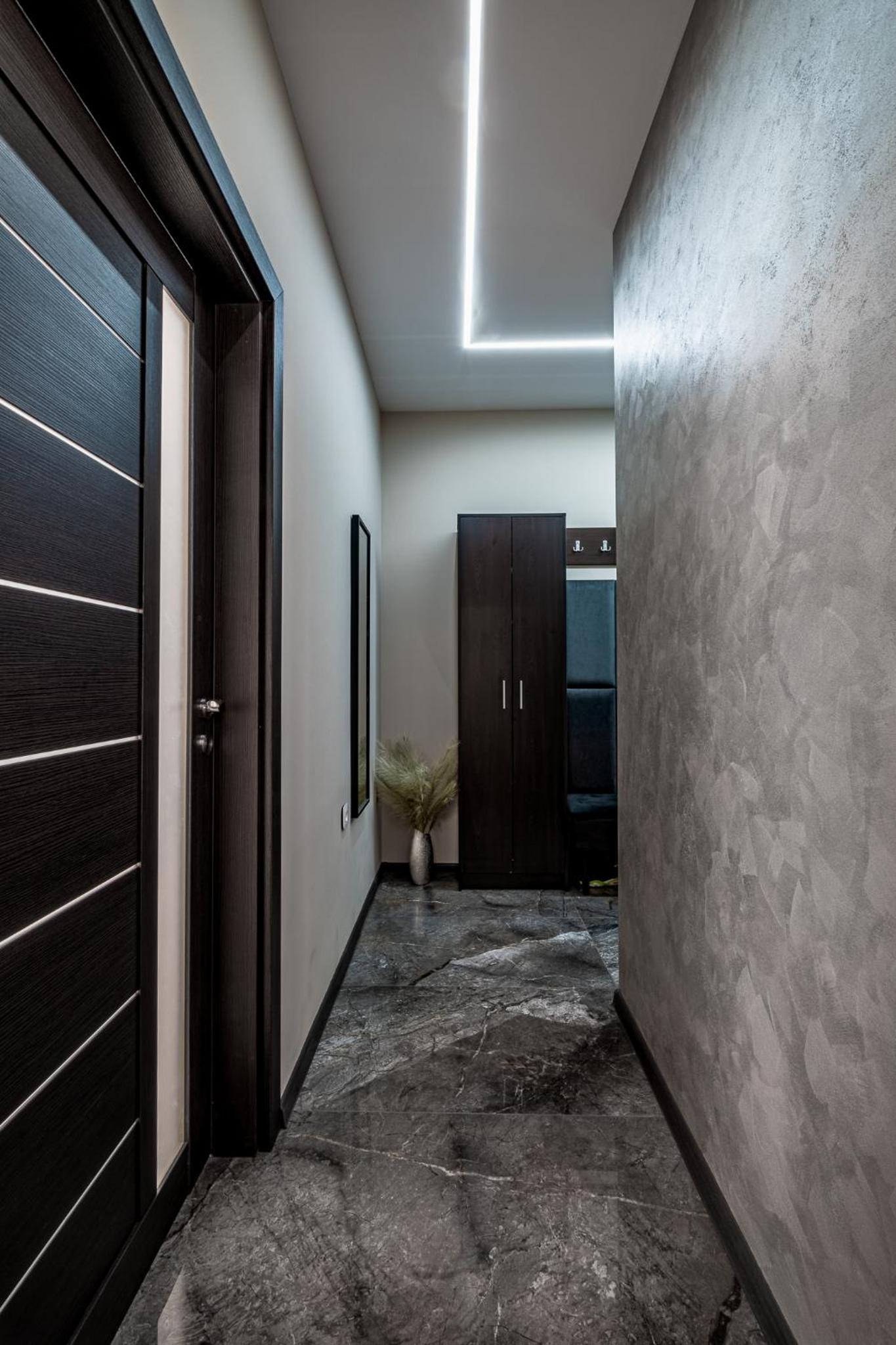 Luxury Redefined in City Center - Elevate Your Stay in a Smart and Modern Apartment